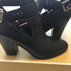 michael michael kors walden booties
